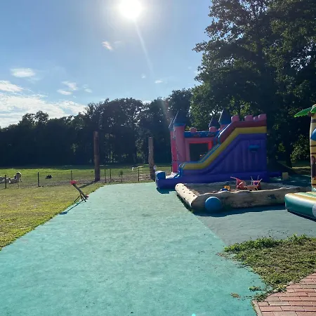 Poppes Ranch Bauerhof & Campingplaetze Semesterbostad