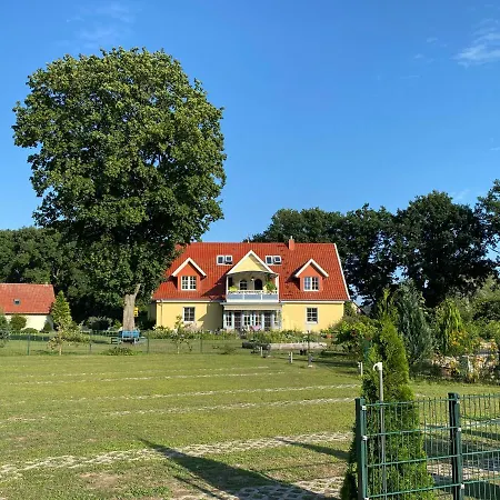 Poppes Ranch Bauerhof & Campingplaetze Semesterbostad *