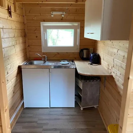 Poppes Ranch Bauerhof & Campingplaetze Semesterbostad Zepelin