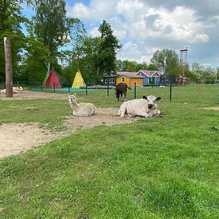 Semesterbostad Poppes Ranch Bauerhof & Campingplaetze Zepelin