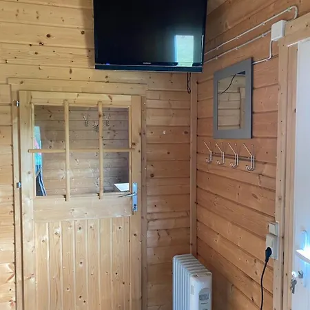 Poppes Ranch Bauerhof & Campingplaetze * Zepelin