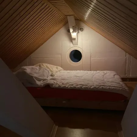 Poppes Ranch Bauerhof & Campingplaetze Semesterbostad Zepelin