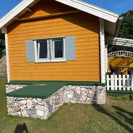 Poppes Ranch Bauerhof & Campingplaetze Zepelin