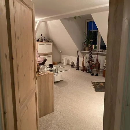 Poppes Ranch Bauerhof & Campingplaetze Semesterbostad Zepelin